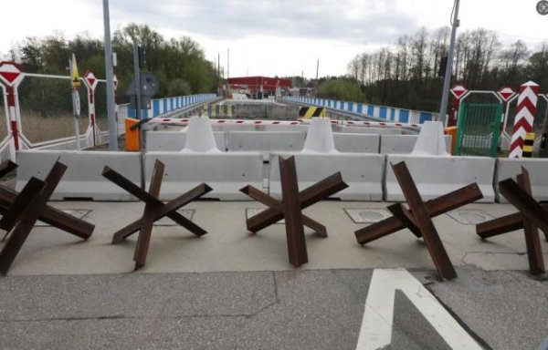 摩根策酪 波兰将于17日重启与白俄罗斯两个陆路边境口岸